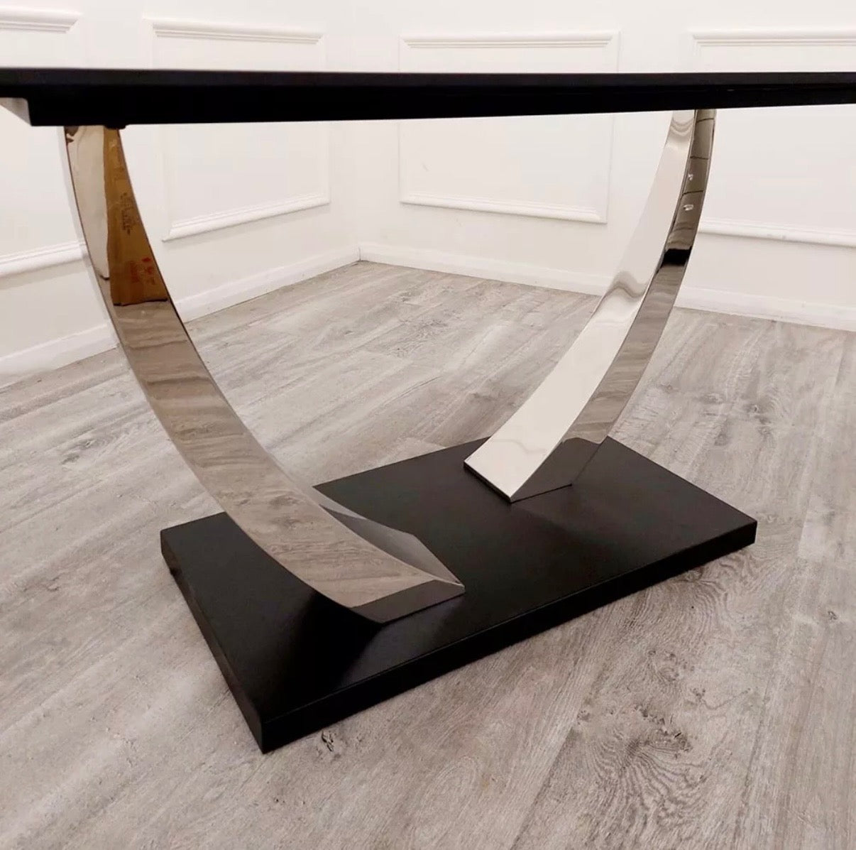 Venus Dining Table Set with Four Black Luna Chairs